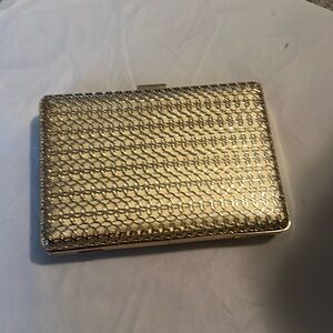 Lds  gold hard case clutch, with chain clasp, by Madison west great condition!